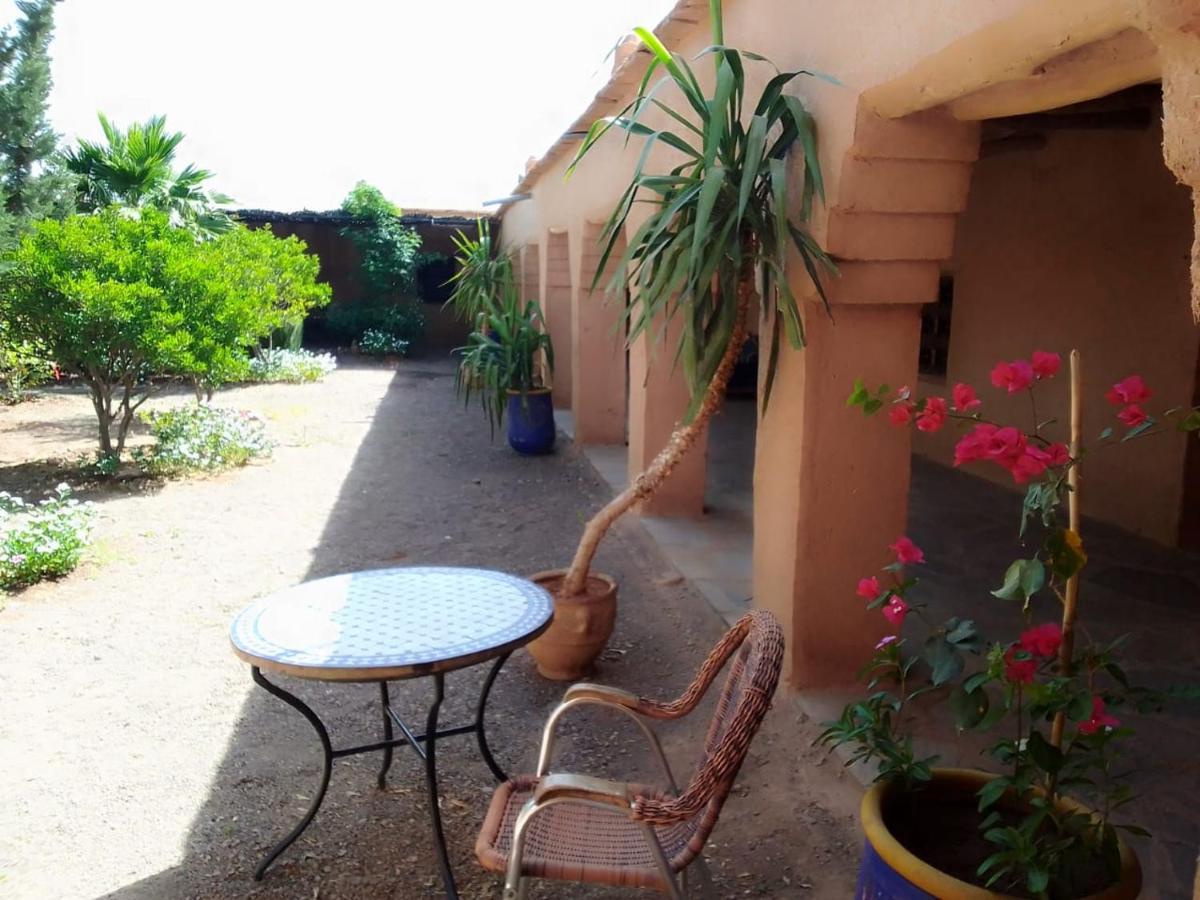 Auberge Bassou Nkob Luaran gambar