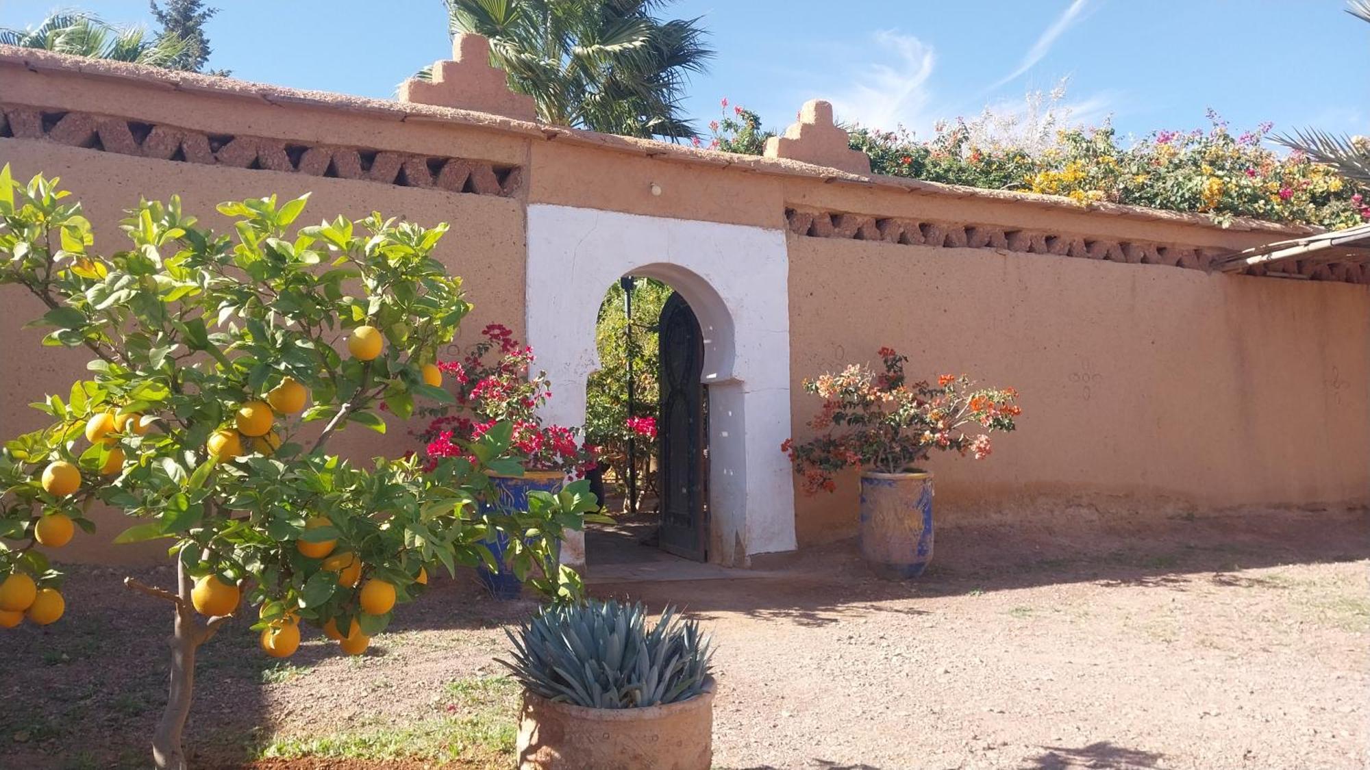 Auberge Bassou Nkob Luaran gambar