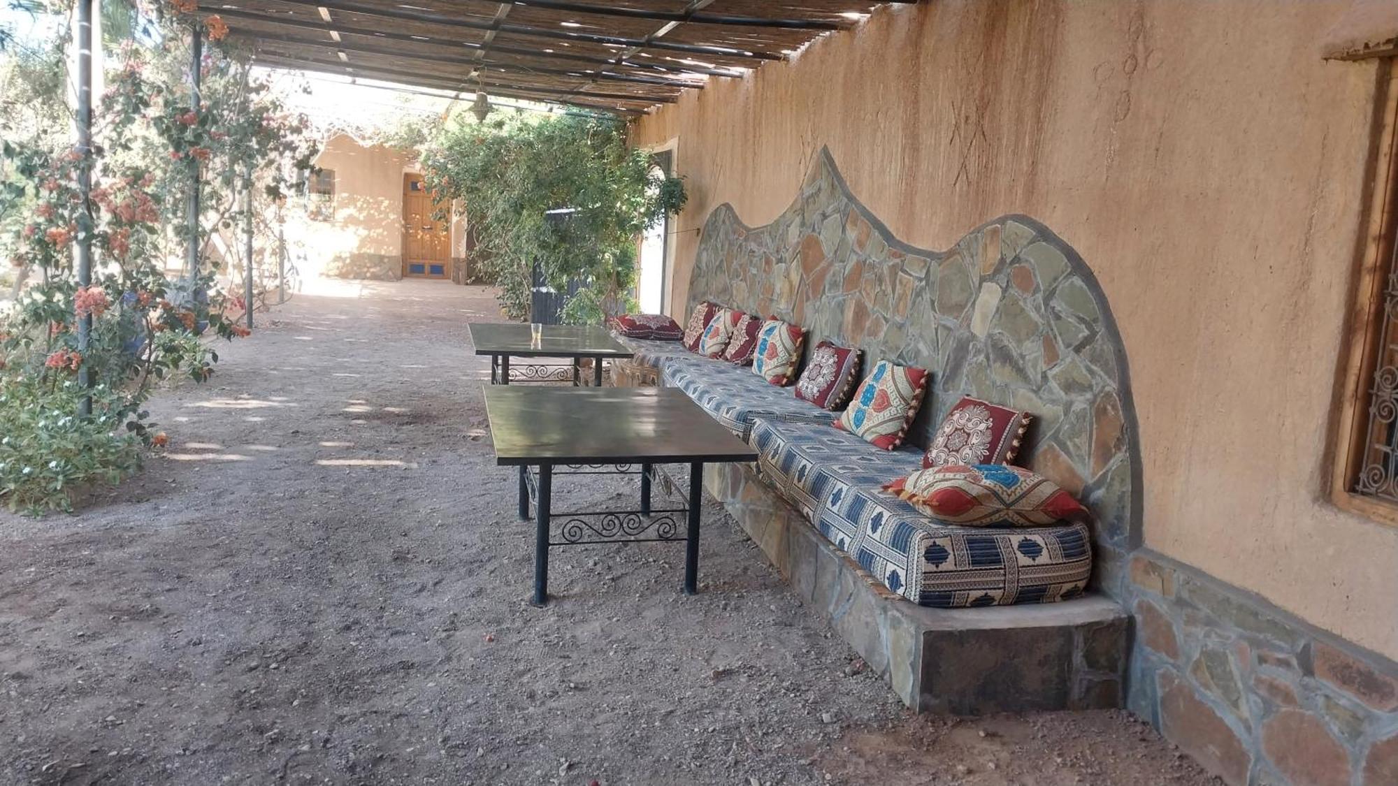 Auberge Bassou Nkob Luaran gambar